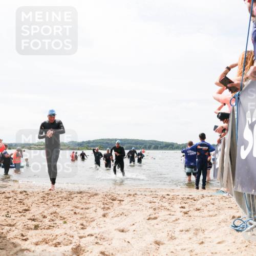 21.06.2026 - Viking Triathlon Michael Strokosch http://msf.ph/oto/9826999 21.06.2026 10:42:53 Schwimmen 41, 166, 175, 177, 213, 268, 479, 520 meine-sportfotos.de