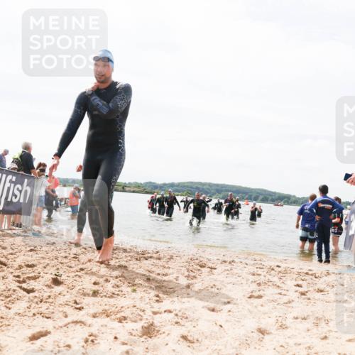 21.06.2026 - Viking Triathlon Michael Strokosch http://msf.ph/oto/9827039 21.06.2026 10:43:07 Schwimmen 88, 153, 225, 259, 286 meine-sportfotos.de