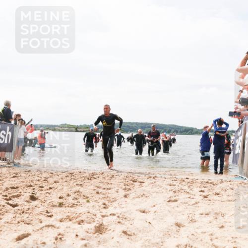 21.06.2026 - Viking Triathlon Michael Strokosch http://msf.ph/oto/9827054 21.06.2026 10:43:12 Schwimmen 88, 251, 259, 286, 482, 489, 505, 511, 619 meine-sportfotos.de