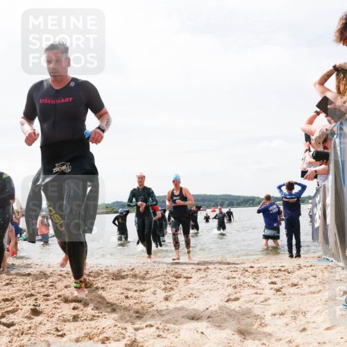 21.06.2026 - Viking Triathlon Michael Strokosch http://msf.ph/oto/9827074 21.06.2026 10:43:19 Schwimmen 69, 251, 259, 473, 482, 489, 505, 511, 528, 533, 619, 645 meine-sportfotos.de