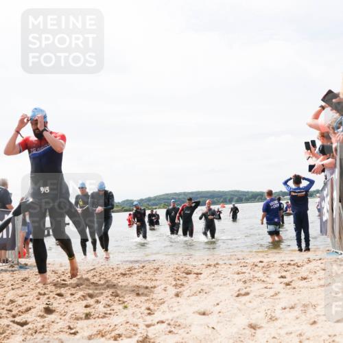 21.06.2026 - Viking Triathlon Michael Strokosch http://msf.ph/oto/9827087 21.06.2026 10:43:23 Schwimmen 69, 251, 287, 473, 482, 489, 505, 511, 528, 533, 619, 645 meine-sportfotos.de