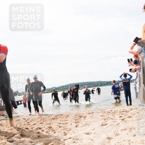 21.06.2026 - Viking Triathlon Michael Strokosch http://msf.ph/oto/9827089 21.06.2026 10:43:24 Schwimmen 69, 251, 287, 473, 482, 489, 511, 528, 533, 619, 645 meine-sportfotos.de