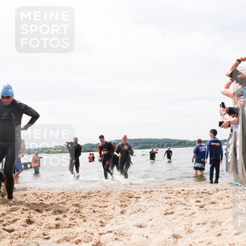 21.06.2026 - Viking Triathlon Michael Strokosch http://msf.ph/oto/9827095 21.06.2026 10:43:26 Schwimmen 69, 251, 287, 473, 521, 528, 533, 645 meine-sportfotos.de