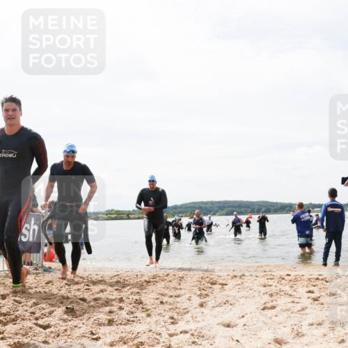 21.06.2026 - Viking Triathlon Michael Strokosch http://msf.ph/oto/9827107 21.06.2026 10:43:30 Schwimmen 69, 93, 287, 459, 521, 528, 533, 618, 645 meine-sportfotos.de