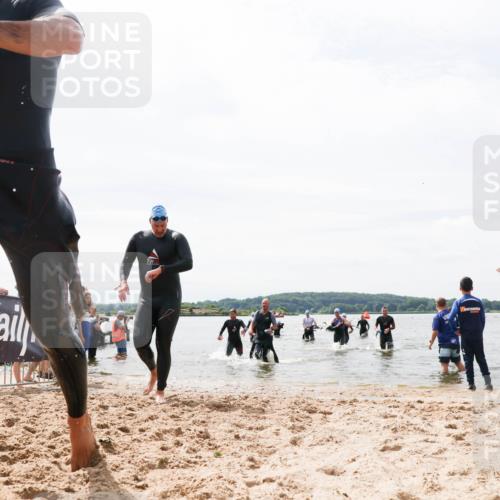 21.06.2026 - Viking Triathlon Michael Strokosch http://msf.ph/oto/9827112 21.06.2026 10:43:31 Schwimmen 69, 93, 287, 459, 470, 521, 528, 618, 645 meine-sportfotos.de