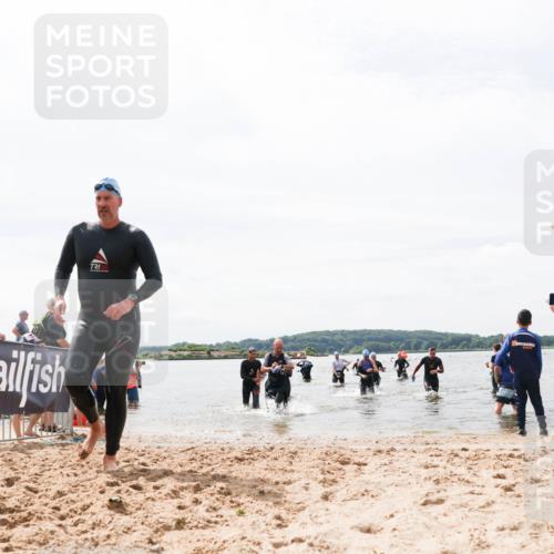 21.06.2026 - Viking Triathlon Michael Strokosch http://msf.ph/oto/9827114 21.06.2026 10:43:32 Schwimmen 69, 93, 287, 459, 470, 521, 528, 618, 645 meine-sportfotos.de