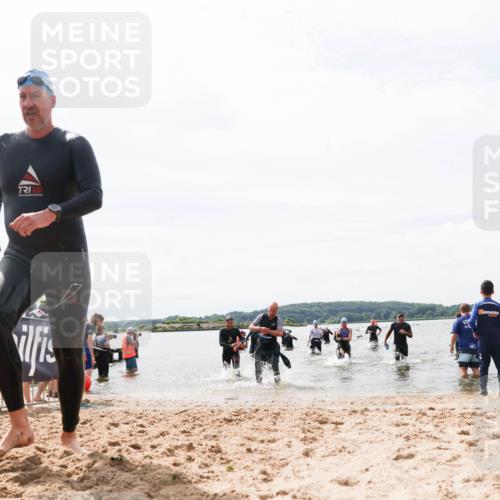 21.06.2026 - Viking Triathlon Michael Strokosch http://msf.ph/oto/9827117 21.06.2026 10:43:33 Schwimmen 69, 93, 287, 351, 459, 470, 521, 528, 618 meine-sportfotos.de