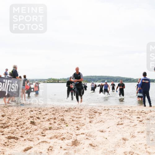21.06.2026 - Viking Triathlon Michael Strokosch http://msf.ph/oto/9827121 21.06.2026 10:43:34 Schwimmen 93, 287, 351, 459, 470, 521, 528, 618 meine-sportfotos.de