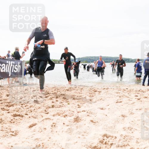 21.06.2026 - Viking Triathlon Michael Strokosch http://msf.ph/oto/9827129 21.06.2026 10:43:37 Schwimmen 93, 234, 351, 459, 470, 521, 618, 663 meine-sportfotos.de