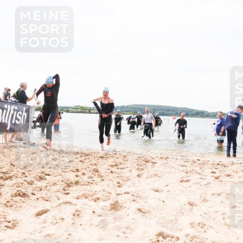 21.06.2026 - Viking Triathlon Michael Strokosch http://msf.ph/oto/9827144 21.06.2026 10:43:42 Schwimmen 93, 163, 230, 231, 234, 248, 351, 459, 470, 618, 663 meine-sportfotos.de