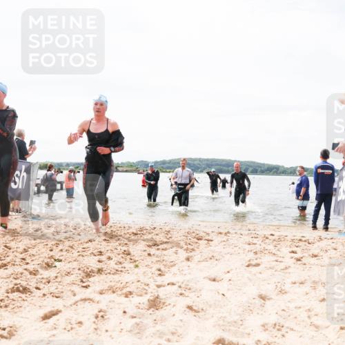 21.06.2026 - Viking Triathlon Michael Strokosch http://msf.ph/oto/9827148 21.06.2026 10:43:43 Schwimmen 93, 163, 230, 231, 234, 248, 351, 459, 470, 618, 663 meine-sportfotos.de