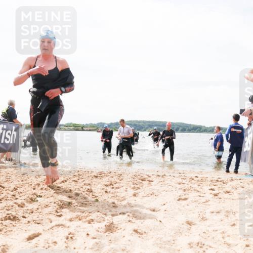 21.06.2026 - Viking Triathlon Michael Strokosch http://msf.ph/oto/9827150 21.06.2026 10:43:44 Schwimmen 93, 163, 230, 231, 234, 248, 351, 459, 470, 663 meine-sportfotos.de