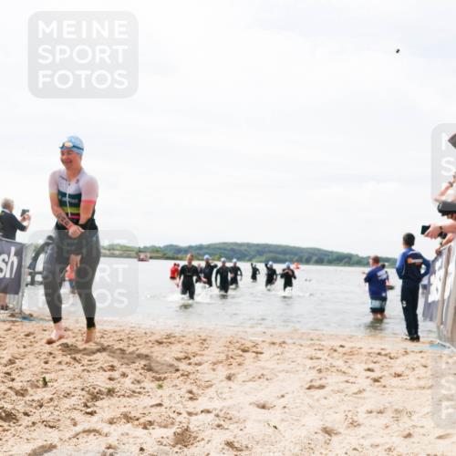 21.06.2026 - Viking Triathlon Michael Strokosch http://msf.ph/oto/9827175 21.06.2026 10:43:52 Schwimmen 163, 220, 230, 231, 234, 248, 550, 614, 663 meine-sportfotos.de