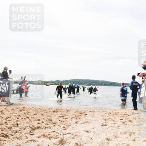 21.06.2026 - Viking Triathlon Michael Strokosch http://msf.ph/oto/9827178 21.06.2026 10:43:53 Schwimmen 163, 220, 230, 231, 248, 550, 614 meine-sportfotos.de