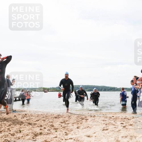 21.06.2026 - Viking Triathlon Michael Strokosch http://msf.ph/oto/9827193 21.06.2026 10:43:59 Schwimmen 139, 208, 220, 247, 444, 464, 550, 614 meine-sportfotos.de