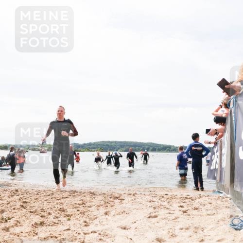 21.06.2026 - Viking Triathlon Michael Strokosch http://msf.ph/oto/9827232 21.06.2026 10:44:12 Schwimmen 22, 139, 208, 318, 617, 632, 641 meine-sportfotos.de