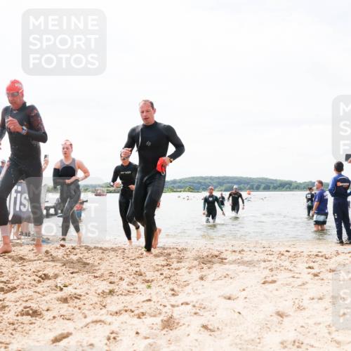 21.06.2026 - Viking Triathlon Michael Strokosch http://msf.ph/oto/9827255 21.06.2026 10:44:20 Schwimmen 22, 423, 602, 617, 632, 641 meine-sportfotos.de