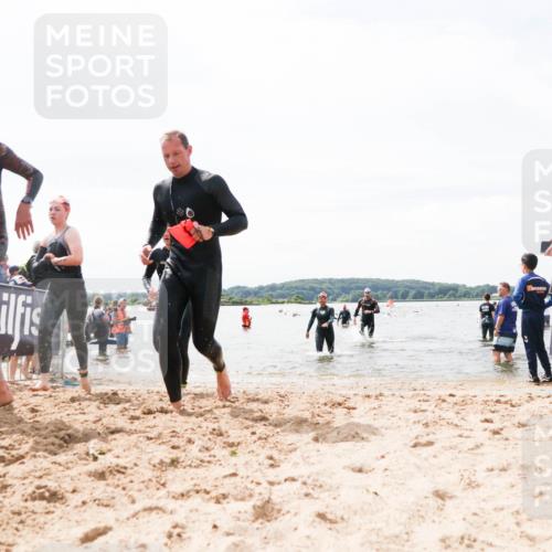 21.06.2026 - Viking Triathlon Michael Strokosch http://msf.ph/oto/9827256 21.06.2026 10:44:20 Schwimmen 22, 423, 602, 617, 632, 641 meine-sportfotos.de