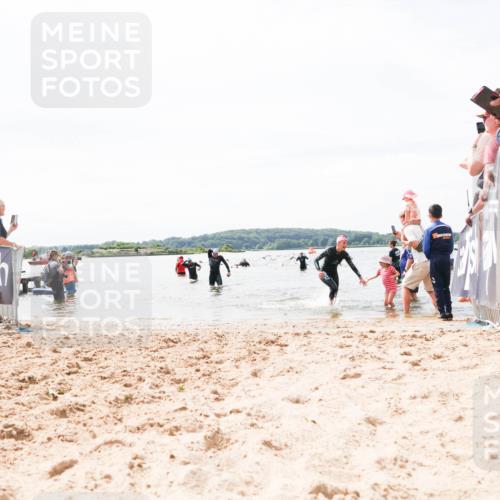 21.06.2026 - Viking Triathlon Michael Strokosch http://msf.ph/oto/9827292 21.06.2026 10:44:35 Schwimmen 601 meine-sportfotos.de