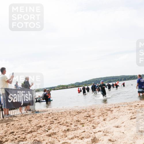 21.06.2026 - Viking Triathlon Michael Strokosch http://msf.ph/oto/9827342 21.06.2026 10:44:52 Schwimmen 350, 377, 531 meine-sportfotos.de