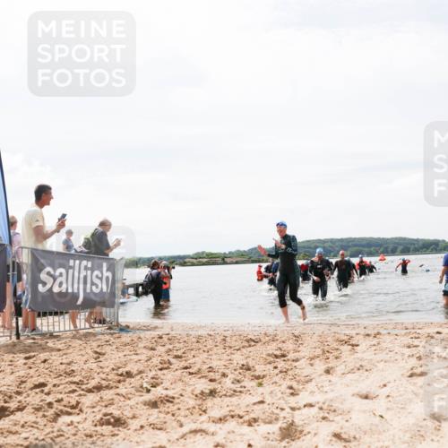 21.06.2026 - Viking Triathlon Michael Strokosch http://msf.ph/oto/9827350 21.06.2026 10:44:55 Schwimmen 33, 276, 350, 377, 531, 658 meine-sportfotos.de