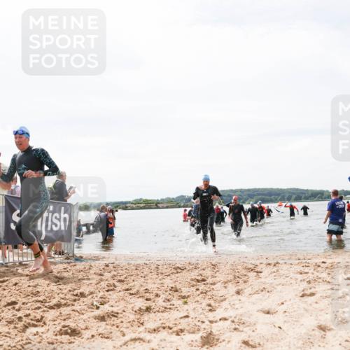 21.06.2026 - Viking Triathlon Michael Strokosch http://msf.ph/oto/9827357 21.06.2026 10:44:57 Schwimmen 33, 276, 329, 350, 377, 658 meine-sportfotos.de