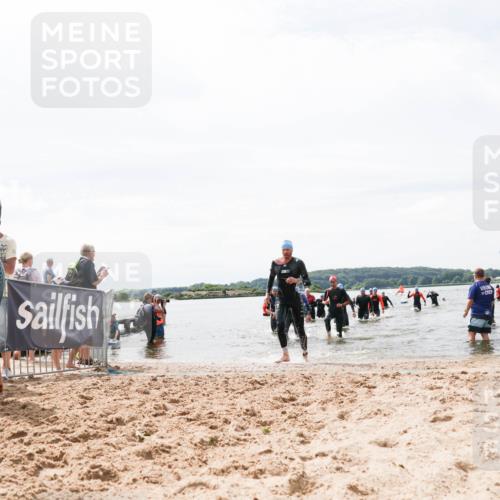 21.06.2026 - Viking Triathlon Michael Strokosch http://msf.ph/oto/9827358 21.06.2026 10:44:58 Schwimmen 33, 276, 329, 350, 377, 658, 668 meine-sportfotos.de