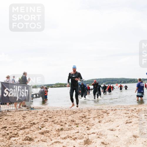 21.06.2026 - Viking Triathlon Michael Strokosch http://msf.ph/oto/9827360 21.06.2026 10:44:58 Schwimmen 33, 276, 329, 350, 377, 658, 668 meine-sportfotos.de