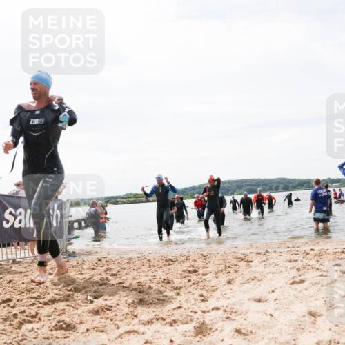 21.06.2026 - Viking Triathlon Michael Strokosch http://msf.ph/oto/9827366 21.06.2026 10:45:00 Schwimmen 33, 276, 329, 350, 377, 415, 658, 668 meine-sportfotos.de