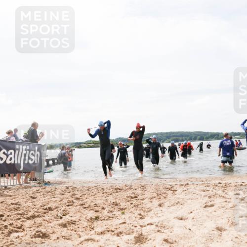 21.06.2026 - Viking Triathlon Michael Strokosch http://msf.ph/oto/9827369 21.06.2026 10:45:01 Schwimmen 33, 276, 308, 329, 350, 377, 415, 658, 668 meine-sportfotos.de