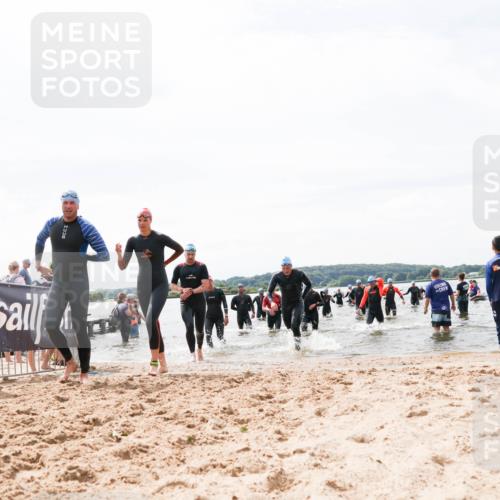 21.06.2026 - Viking Triathlon Michael Strokosch http://msf.ph/oto/9827377 21.06.2026 10:45:04 Schwimmen 33, 36, 276, 308, 329, 350, 369, 415, 577, 658, 668 meine-sportfotos.de