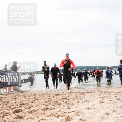 21.06.2026 - Viking Triathlon Michael Strokosch http://msf.ph/oto/9827394 21.06.2026 10:45:10 Schwimmen 33, 36, 151, 308, 310, 326, 329, 345, 366, 369, 415, 445, 577, 668 meine-sportfotos.de