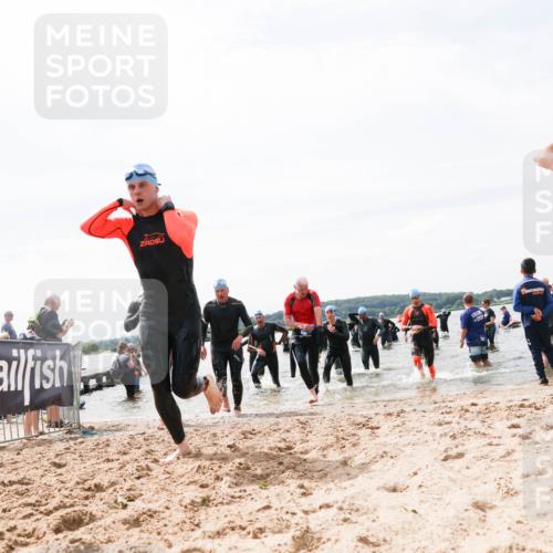 21.06.2026 - Viking Triathlon Michael Strokosch http://msf.ph/oto/9827397 21.06.2026 10:45:11 Schwimmen 36, 151, 308, 310, 326, 329, 345, 366, 369, 415, 445, 577, 668 meine-sportfotos.de