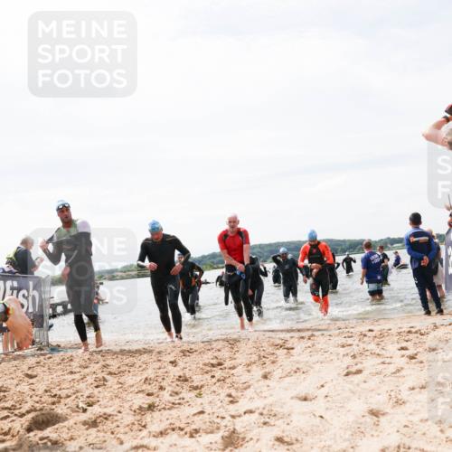 21.06.2026 - Viking Triathlon Michael Strokosch http://msf.ph/oto/9827399 21.06.2026 10:45:11 Schwimmen 36, 151, 308, 310, 326, 329, 345, 366, 369, 415, 445, 577, 668 meine-sportfotos.de