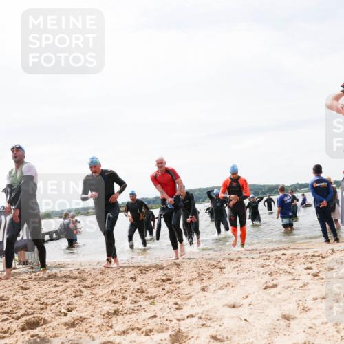 21.06.2026 - Viking Triathlon Michael Strokosch http://msf.ph/oto/9827401 21.06.2026 10:45:12 Schwimmen 36, 151, 308, 310, 326, 329, 345, 366, 369, 415, 445, 577, 668 meine-sportfotos.de