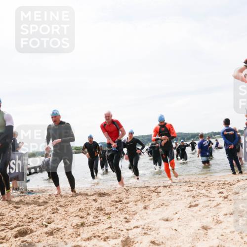 21.06.2026 - Viking Triathlon Michael Strokosch http://msf.ph/oto/9827402 21.06.2026 10:45:12 Schwimmen 36, 151, 308, 310, 326, 329, 345, 366, 369, 415, 445, 577, 668 meine-sportfotos.de