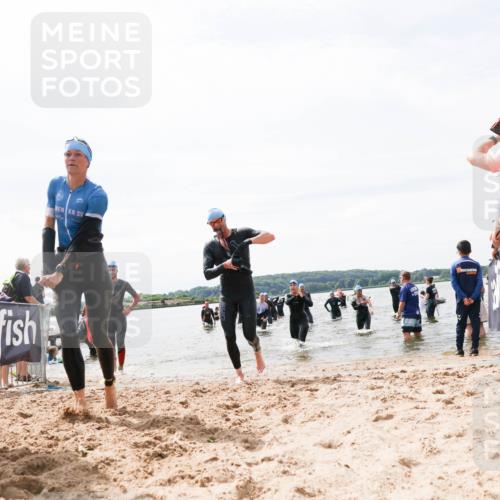 21.06.2026 - Viking Triathlon Michael Strokosch http://msf.ph/oto/9827415 21.06.2026 10:45:17 Schwimmen 36, 48, 151, 258, 310, 326, 345, 354, 366, 369, 445, 577 meine-sportfotos.de
