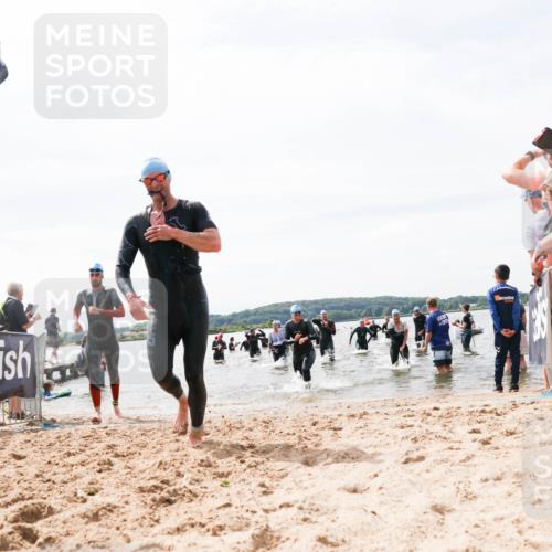 21.06.2026 - Viking Triathlon Michael Strokosch http://msf.ph/oto/9827418 21.06.2026 10:45:18 Schwimmen 36, 48, 151, 258, 310, 326, 345, 354, 366, 445 meine-sportfotos.de