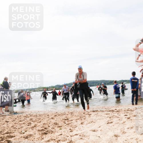 21.06.2026 - Viking Triathlon Michael Strokosch http://msf.ph/oto/9827435 21.06.2026 10:45:23 Schwimmen 48, 105, 147, 258, 273, 274, 302, 326, 354, 366, 635 meine-sportfotos.de