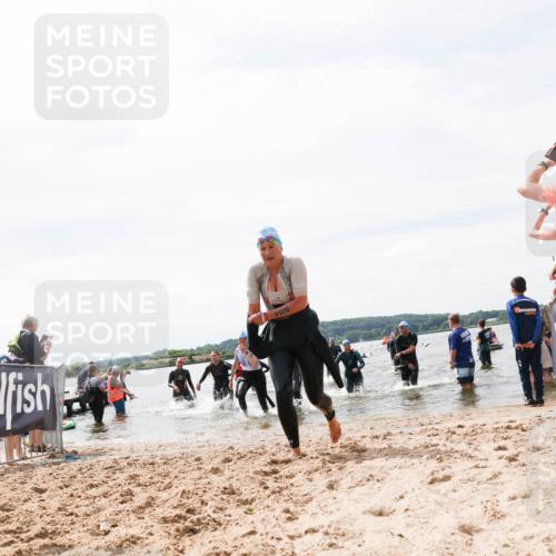 21.06.2026 - Viking Triathlon Michael Strokosch http://msf.ph/oto/9827437 21.06.2026 10:45:24 Schwimmen 37, 48, 105, 147, 258, 273, 274, 302, 326, 354, 635 meine-sportfotos.de