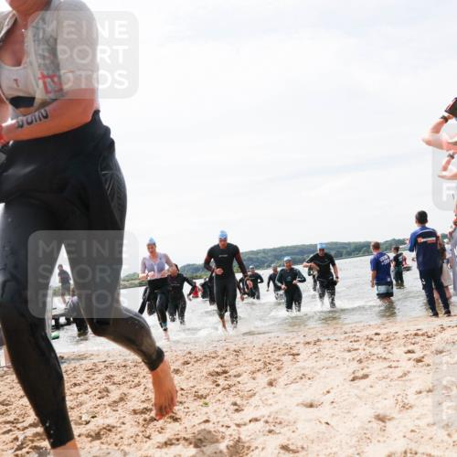 21.06.2026 - Viking Triathlon Michael Strokosch http://msf.ph/oto/9827441 21.06.2026 10:45:25 Schwimmen 37, 48, 85, 105, 147, 258, 273, 274, 302, 326, 354, 635 meine-sportfotos.de