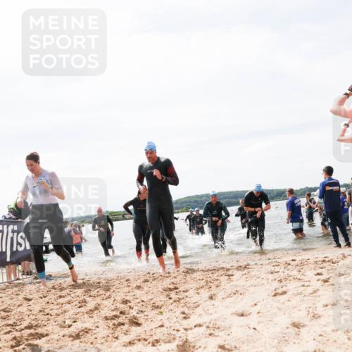 21.06.2026 - Viking Triathlon Michael Strokosch http://msf.ph/oto/9827447 21.06.2026 10:45:27 Schwimmen 37, 48, 85, 105, 147, 158, 258, 273, 274, 302, 354, 635 meine-sportfotos.de