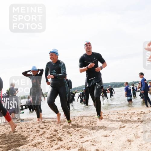 21.06.2026 - Viking Triathlon Michael Strokosch http://msf.ph/oto/9827456 21.06.2026 10:45:30 Schwimmen 37, 48, 85, 105, 147, 158, 273, 274, 302, 354, 376, 540, 635 meine-sportfotos.de