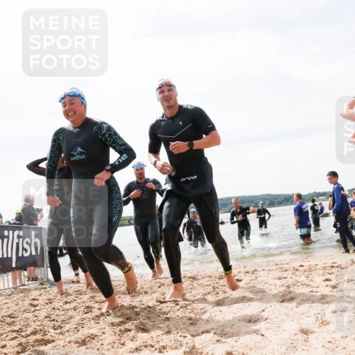 21.06.2026 - Viking Triathlon Michael Strokosch http://msf.ph/oto/9827457 21.06.2026 10:45:31 Schwimmen 37, 48, 85, 105, 147, 158, 273, 274, 302, 354, 376, 540, 635 meine-sportfotos.de