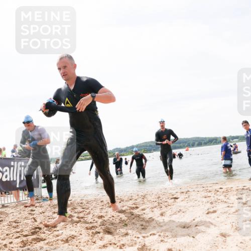 21.06.2026 - Viking Triathlon Michael Strokosch http://msf.ph/oto/9827474 21.06.2026 10:45:36 Schwimmen 37, 54, 85, 105, 158, 376, 540, 562, 635 meine-sportfotos.de