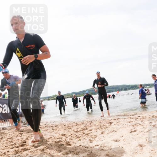 21.06.2026 - Viking Triathlon Michael Strokosch http://msf.ph/oto/9827475 21.06.2026 10:45:37 Schwimmen 37, 54, 85, 158, 376, 540, 562 meine-sportfotos.de