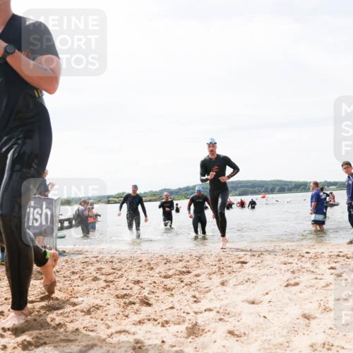 21.06.2026 - Viking Triathlon Michael Strokosch http://msf.ph/oto/9827476 21.06.2026 10:45:37 Schwimmen 37, 54, 85, 158, 376, 540, 562 meine-sportfotos.de