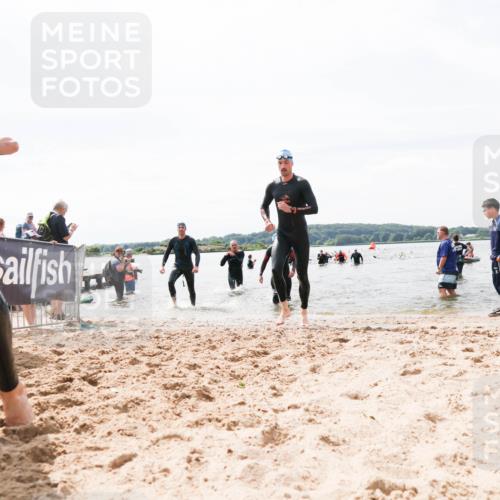 21.06.2026 - Viking Triathlon Michael Strokosch http://msf.ph/oto/9827477 21.06.2026 10:45:37 Schwimmen 37, 54, 85, 158, 376, 540, 562 meine-sportfotos.de