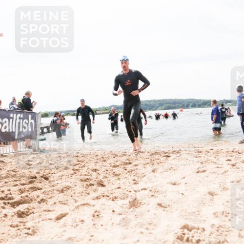 21.06.2026 - Viking Triathlon Michael Strokosch http://msf.ph/oto/9827478 21.06.2026 10:45:38 Schwimmen 37, 54, 85, 158, 376, 540, 562 meine-sportfotos.de