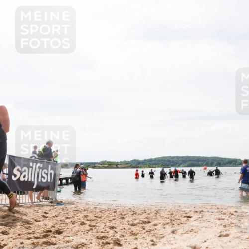 21.06.2026 - Viking Triathlon Michael Strokosch http://msf.ph/oto/9827502 21.06.2026 10:45:46 Schwimmen 54, 562 meine-sportfotos.de